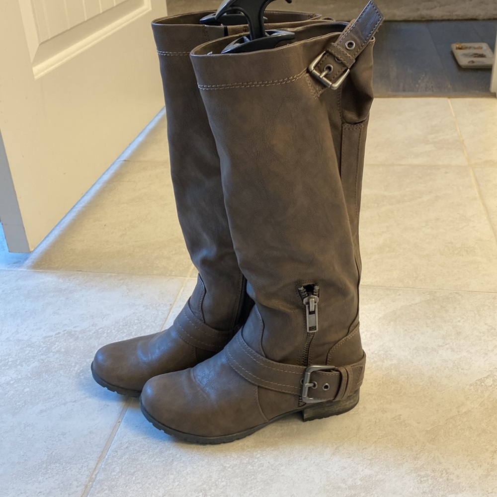 Buckle Boots